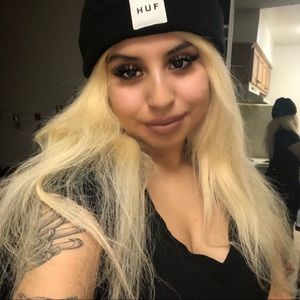 Meet your Posher, Jazmin